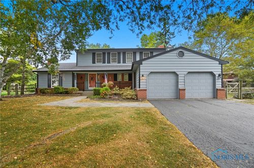 883 Mill Rd, Perrysburg, OH, 43551-3111 | Card Image