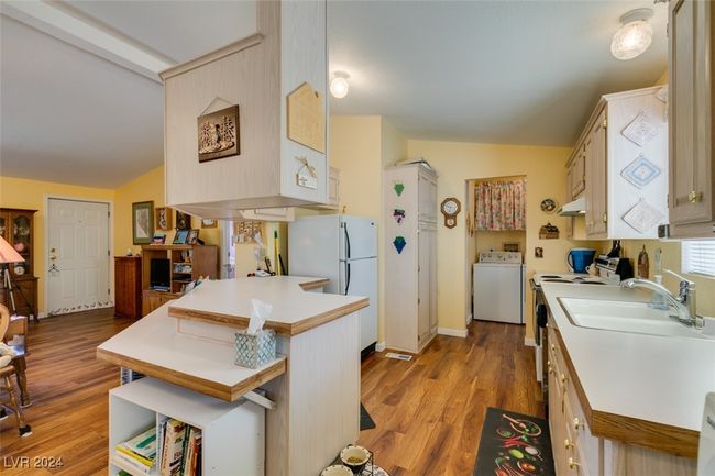 185 Vegas St, House other with 3 bedrooms, 2 bathrooms and null parking in Jean NV | Image 27