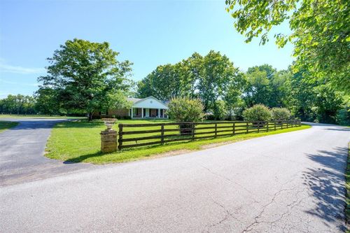 130 Schoolhouse Road, Frankfort, KY, 40601 | Card Image