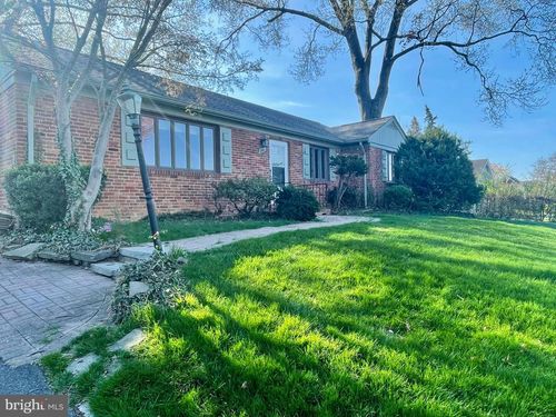 2911 Linden Ln, FALLS CHURCH, VA, 22042-2313 | Card Image