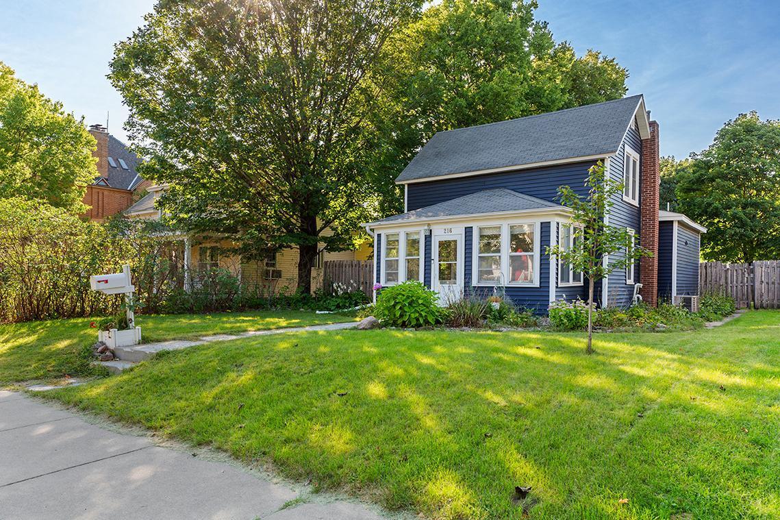 3rd St, Saint Peter, MN 56082