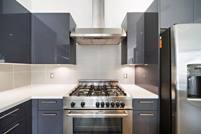 UNIT-1109 - 1211 Caroline St, Condo with 2 bedrooms, 2 bathrooms and 2 parking in Houston TX | Image 6