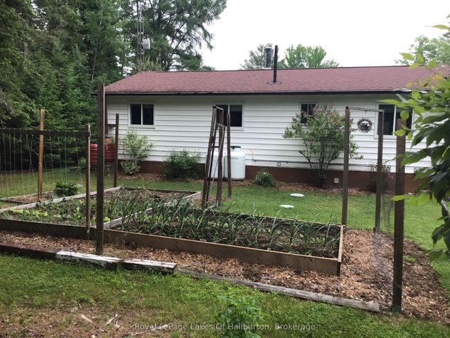 1293 Green Lake Rd, House other with 3 bedrooms, 2 bathrooms and 4 parking in Haliburton ON | Image 9