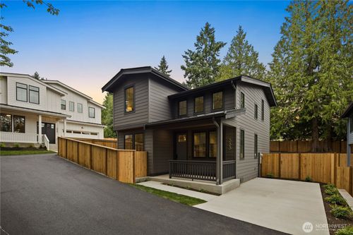 333 18th Avenue, Kirkland, WA, 98033 | Card Image
