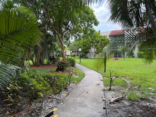 208-3511 Inverrary Dr, Lauderhill, FL, 33319-5994 | Card Image