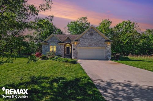 2234 Emeraldwood Trl, Flushing, MI, 48433-3517 | Card Image