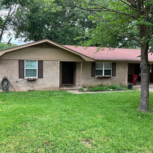 1107 Tower St, Canton, TX, 75103-2209 | Card Image