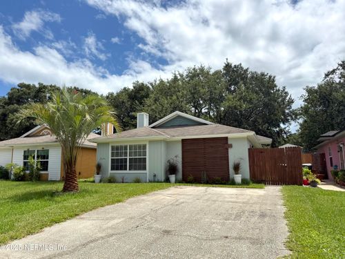 509 Camelia St, ATLANTIC BEACH, FL, 32233-2519 | Card Image