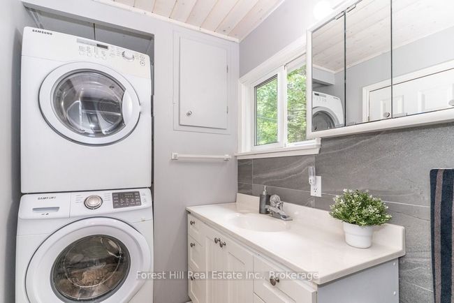 1131 Buckslide Rd, House other with 3 bedrooms, 1 bathrooms and 6 parking in Algonquin Highlands ON | Image 21