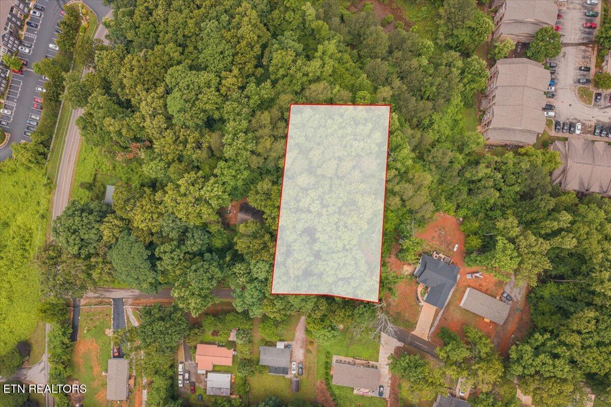 Land in Knoxville 3