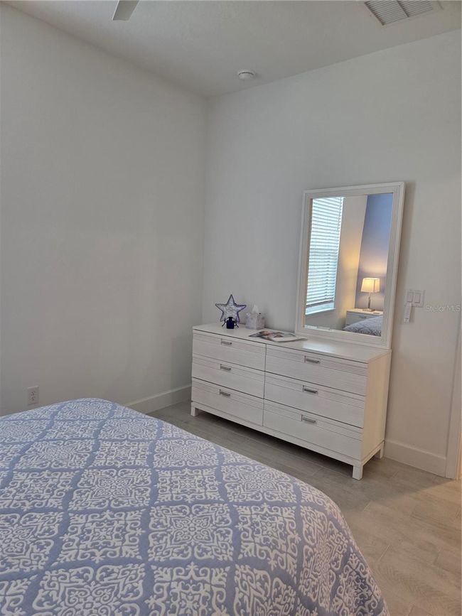 Guest Bedroom | Image 18