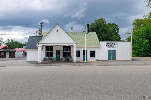16401 Goodes Bridge Rd, Amelia Court House, VA, 23002-4825 | Card Image