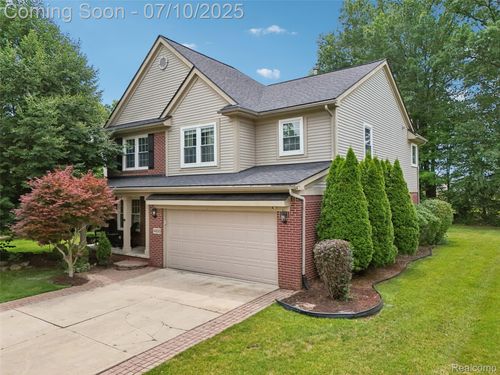 46533 Woodside Dr, Canton, MI, 48187-4298 | Card Image