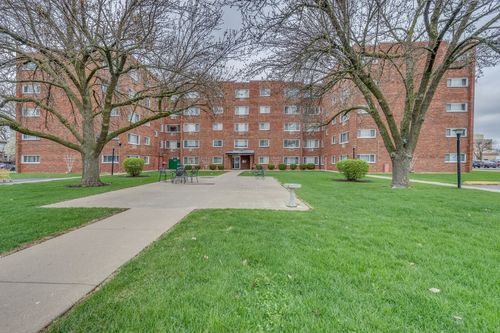 214-222 Madison Street, Joliet, IL, 60435 | Card Image