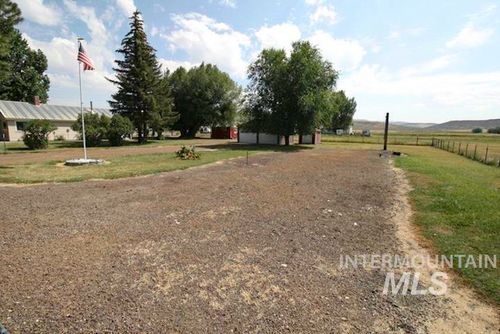 308 Somerville St, Jordan Valley, OR, 97910-9527 | Card Image