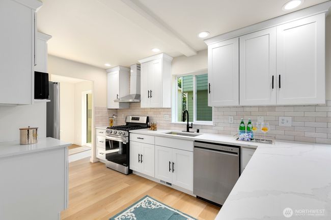 13412 11 Th Ave W, House other with 3 bedrooms, 3 bathrooms and 2 parking in Everett WA | Image 8