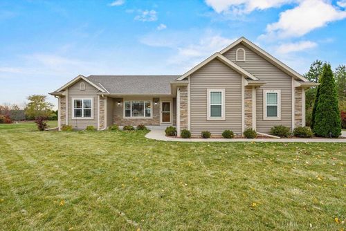 9124 N Brandybrook Trail, Brown Deer, WI, 53223 | Card Image