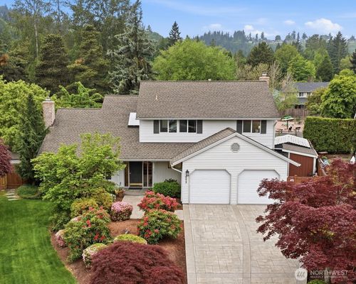 19213 Se 46th Pl, Issaquah, WA, 98027-9309 | Card Image