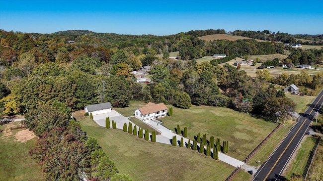 2110 Upper River Rd Ne, House other with 3 bedrooms, 2 bathrooms and 4 parking in Charleston TN | Image 41