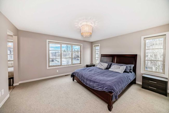 3 Aspen Summit View Sw, Home with 3 bedrooms, 2 bathrooms and 4 parking in Calgary AB | Image 22