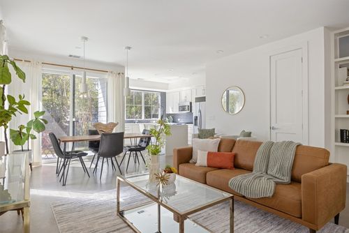 a-1503 Richcreek Rd, Austin, TX, 78757-1843 | Card Image