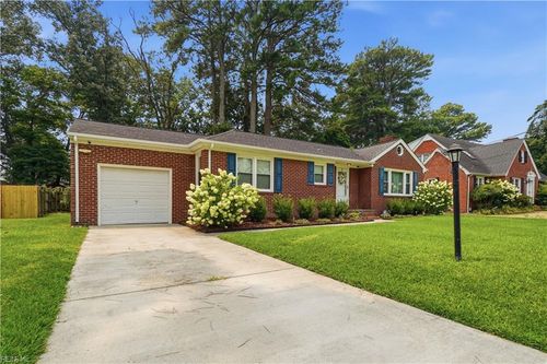 2209 Wildwood Rd, Chesapeake, VA, 23323-5040 | Card Image