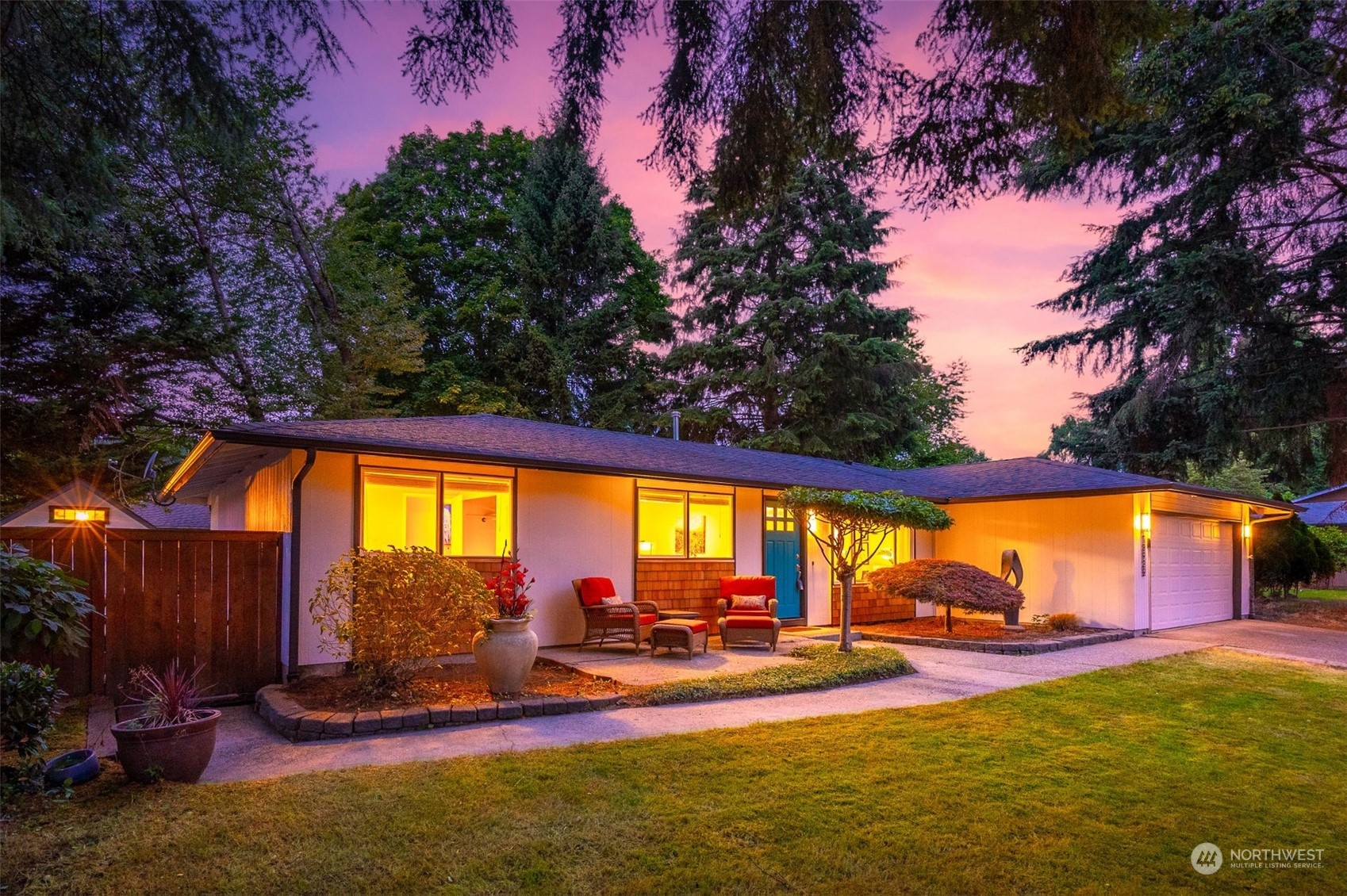 102nd Ave, Kirkland, WA 98034