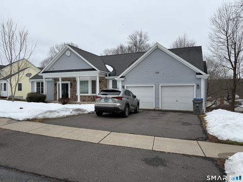 104 Valley View Road, Manchester, CT, 06040 | Card Image