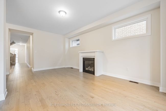 609 Fullum Landing, House other with 4 bedrooms, 3 bathrooms and 1 parking in Milton ON | Image 11