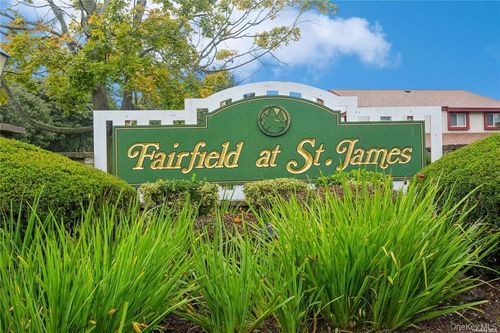201 Bentley Ct E, Saint James, NY, 11780-3325 | Card Image