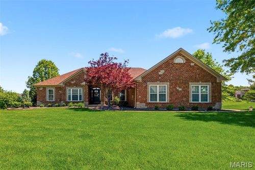 301 Red Wing Ct, Troy, MO, 63379-4454 | Card Image