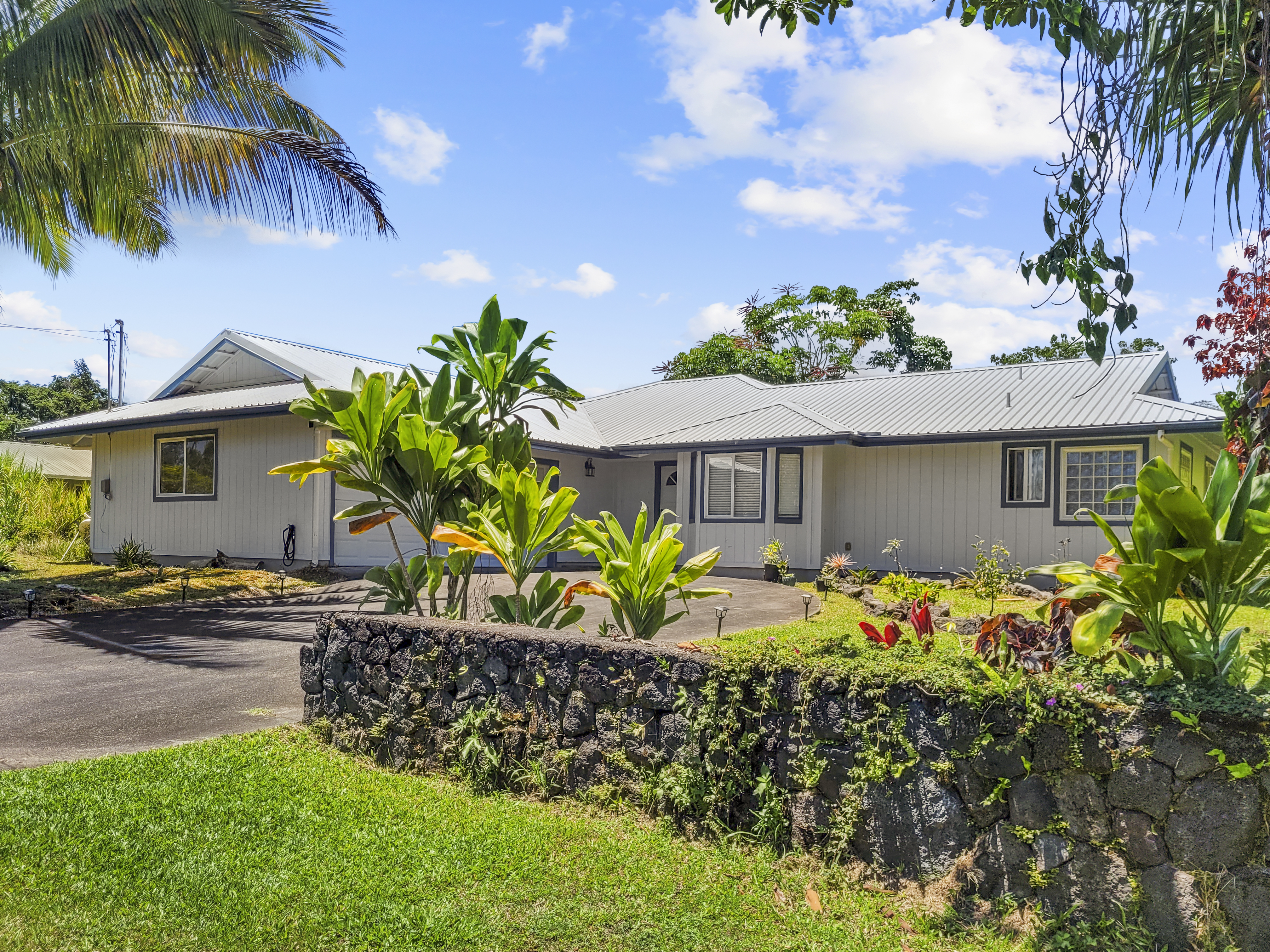 Kumu St, Pahoa, HI 96778