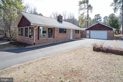 934 Riverview Rd, MONTROSS, VA, 22520-2053 | Card Image