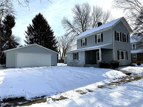 131 8th St Sw, New Philadelphia, OH, 44663-2025 | Card Image