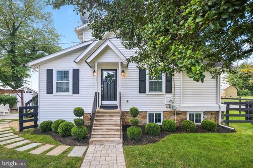37603 Little River Tpke, MIDDLEBURG, VA, 20117-2829 | Card Image