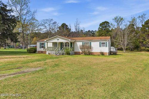 216 Luther Banks Rd, Richlands, NC, 28574-7268 | Card Image