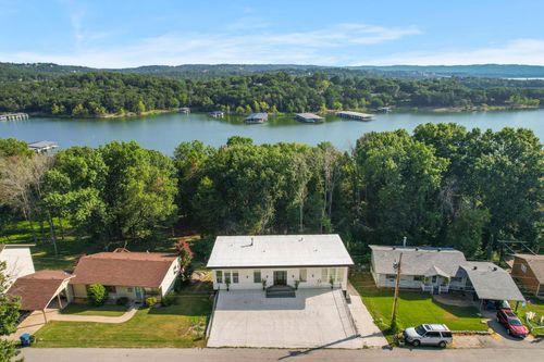 139 Cherokee Dr, Kimberling City, MO, 65686-7220 | Card Image