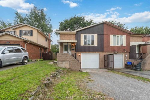 8299 Mundare Cres, Niagara Falls, ON, L2G7M6 | Card Image