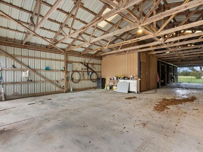 3188 County Road 181, House other with 4 bedrooms, 2 bathrooms and 2 parking in Alvin TX | Image 13