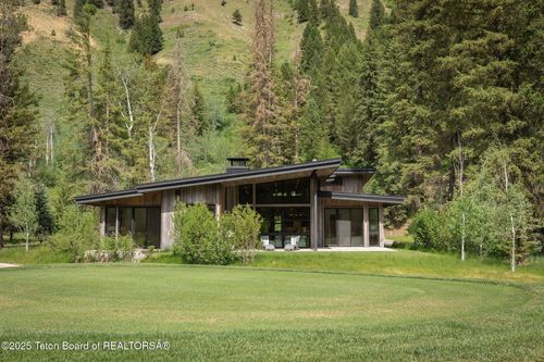 15415 Tall Timber Rd, Jackson, WY, 83001-2566 | Card Image