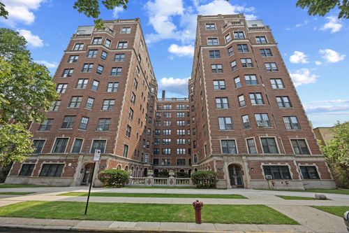 6e-6937 S Crandon Avenue, Chicago, IL, 60649 | Card Image