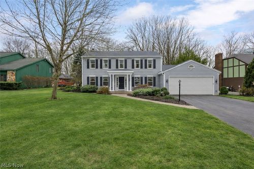 6860 Cliffside Dr, Vermilion, OH, 44089-3430 | Card Image