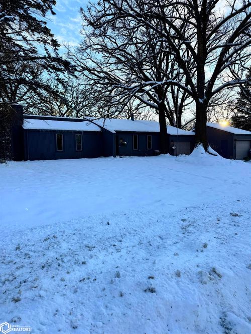 1105 W Lincoln Way, Jefferson, IA, 50129-1601 | Card Image