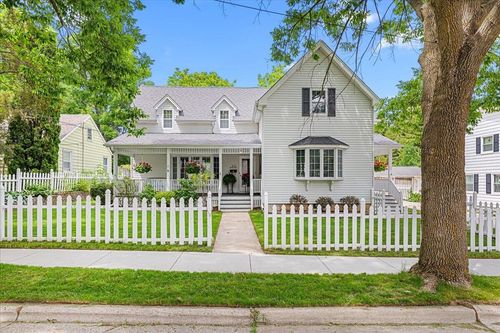 N37W6046 Wurthmann Street, Cedarburg, WI, 53012 | Card Image