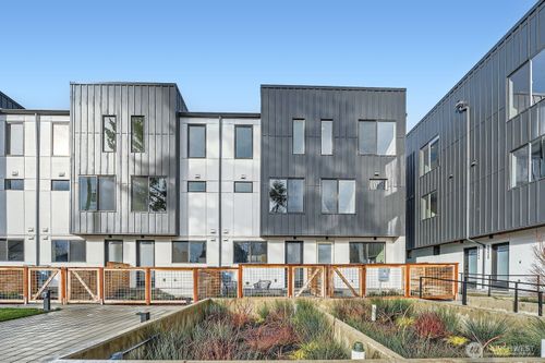 a-6610 Carleton Ave S, Seattle, WA, 98108-3531 | Card Image