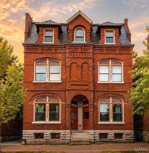 926 Allen Ave, Saint Louis, MO, 63104-3908 | Card Image