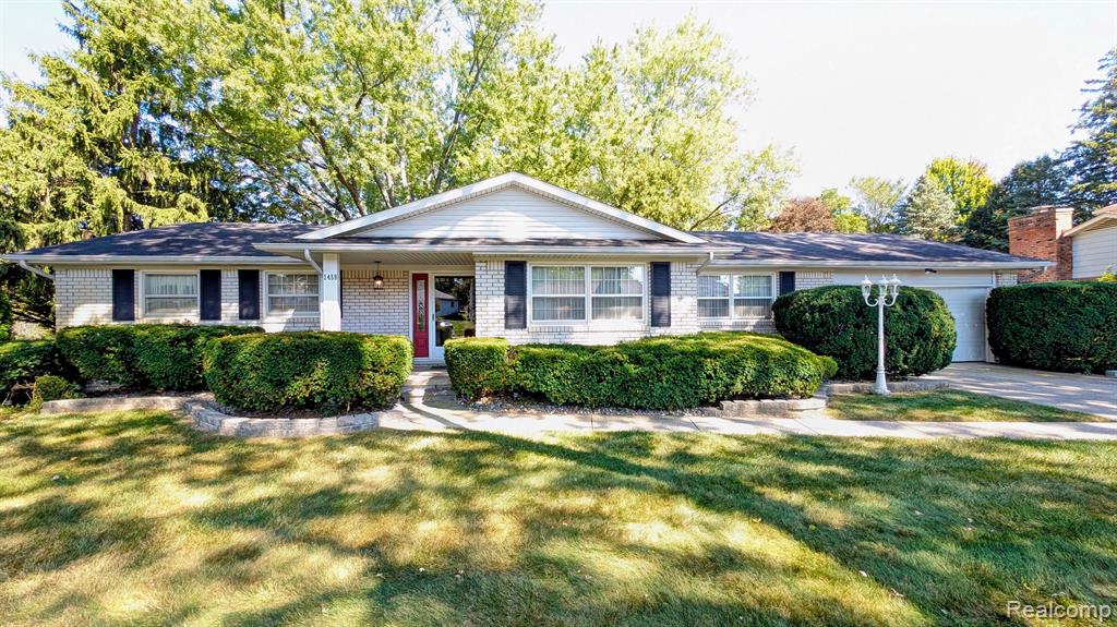 Apple Creek Trl, Grand Blanc, MI 48439 #1