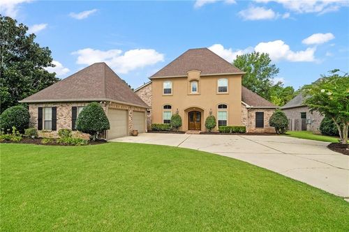 412 Aspen Ln, Covington, LA, 70433-5738 | Card Image