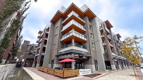 225-3131 Murray St, Port Moody, BC, V3H0L9 | Card Image