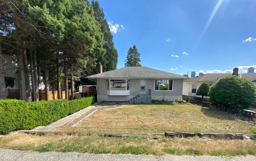 5410 Parker St, Burnaby, BC, V5B1Z7 | Card Image